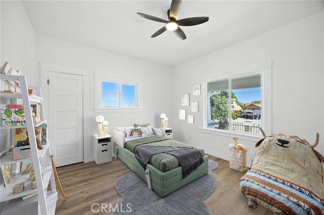 594 W 10th Street, San Bernardino CA: https://media.crmls.org/medias/71d2bbfd-311c-4d92-a6da-7c24baa8f2a2.jpg