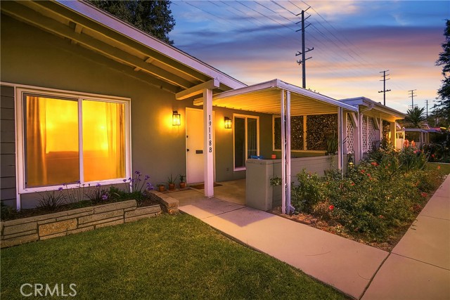 Detail Gallery Image 32 of 50 For 19118 Avenue of the Oaks #B,  Newhall,  CA 91321 - 2 Beds | 1 Baths