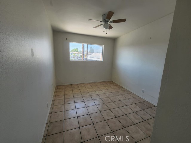 Detail Gallery Image 5 of 7 For 2061 Las Vegas Ave #8,  Pomona,  CA 91767 - 2 Beds | 1 Baths