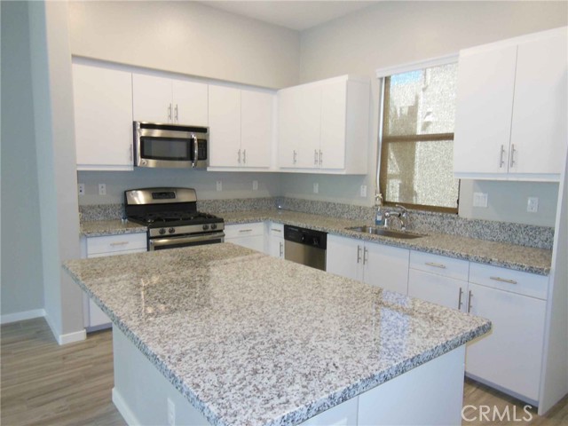 Detail Gallery Image 14 of 41 For 674 Chandler, Upland,  CA 91786 - 3 Beds | 3/1 Baths