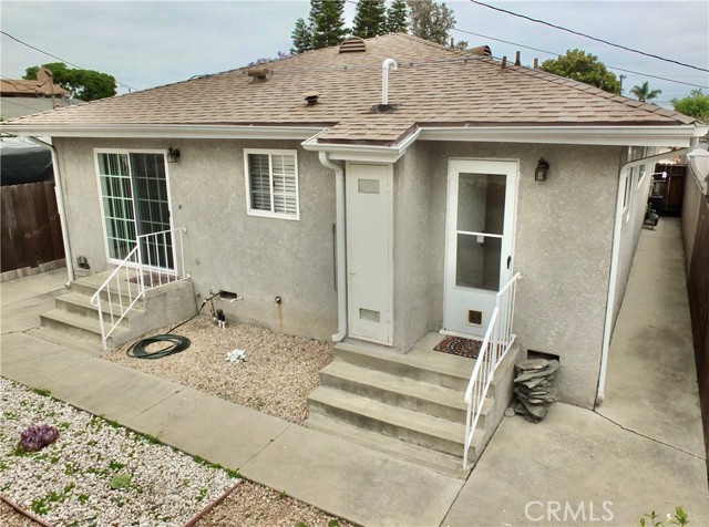 1301 W Robidoux Street, Wilmington CA: https://media.crmls.org/medias/71d6a8ae-6a47-4a66-bc1a-3ce2c691eec1.jpg