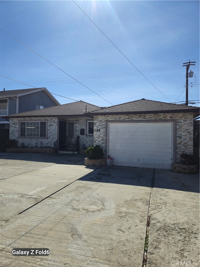 Triplex at 42 W Mountain View Street