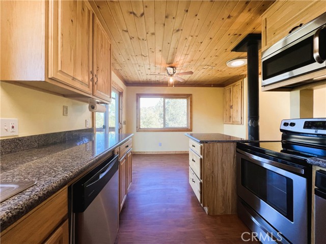 2200 St Anton Drive, Pine Mtn Club, California 93222, 3 Bedrooms Bedrooms, ,3 BathroomsBathrooms,Residential,For Sale,2200 St Anton Drive,CRSR24215720