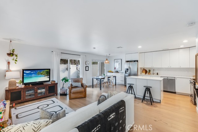 Detail Gallery Image 6 of 36 For 192 Gazania Ct, Thousand Oaks,  CA 91362 - 3 Beds | 2 Baths