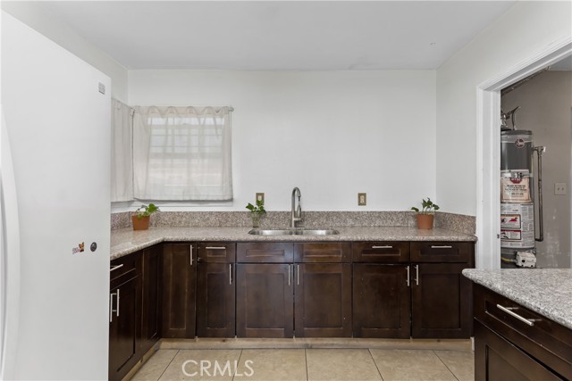 Detail Gallery Image 7 of 22 For 1632 N Lugo Ave, San Bernardino,  CA 92404 - 3 Beds | 1 Baths