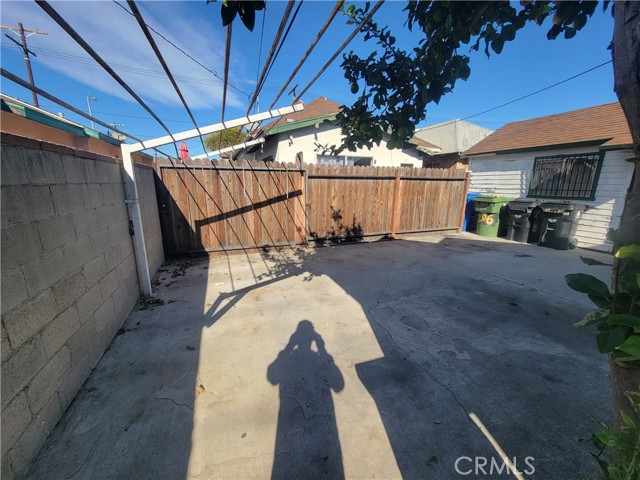 204 E Gage, Los Angeles, CA, 90003
