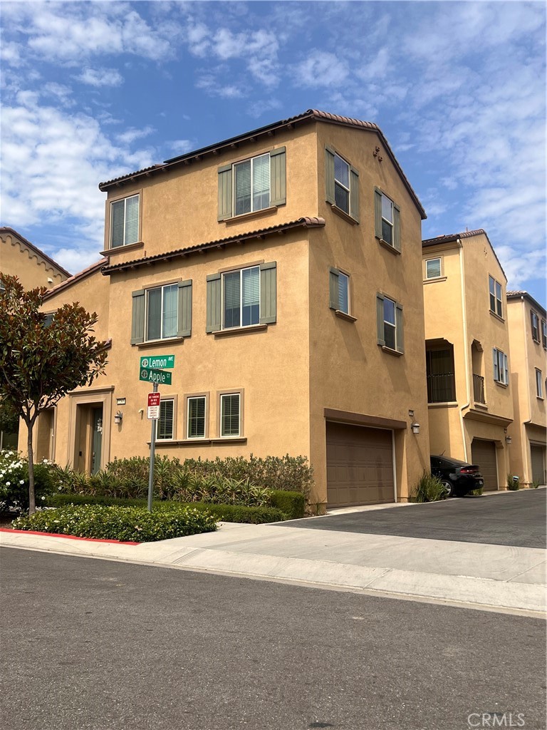 2265 Apple Court