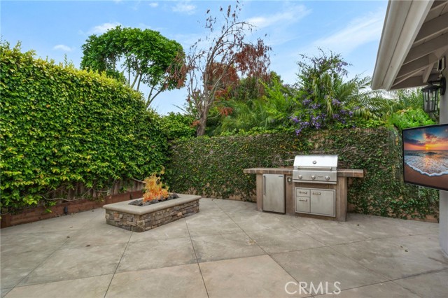 21192 Richmond Circle, Huntington Beach CA: https://media.crmls.org/medias/71d853d7-5ef7-4626-a440-cb8eca2d8317.jpg