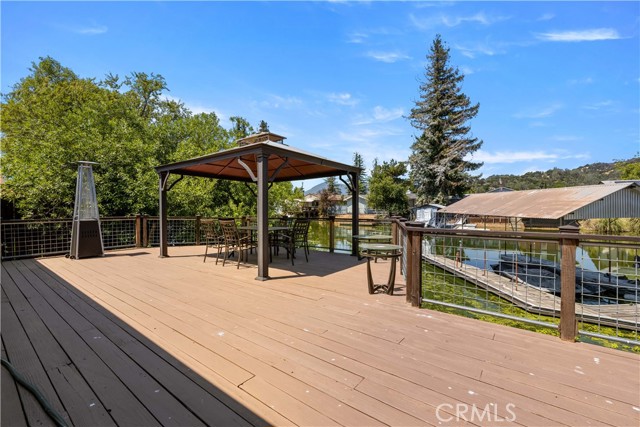 12855 Island Circle, Clearlake Oaks CA: https://media.crmls.org/medias/71d85507-5b5c-4ad6-9aa6-08b90b3bb5a1.jpg