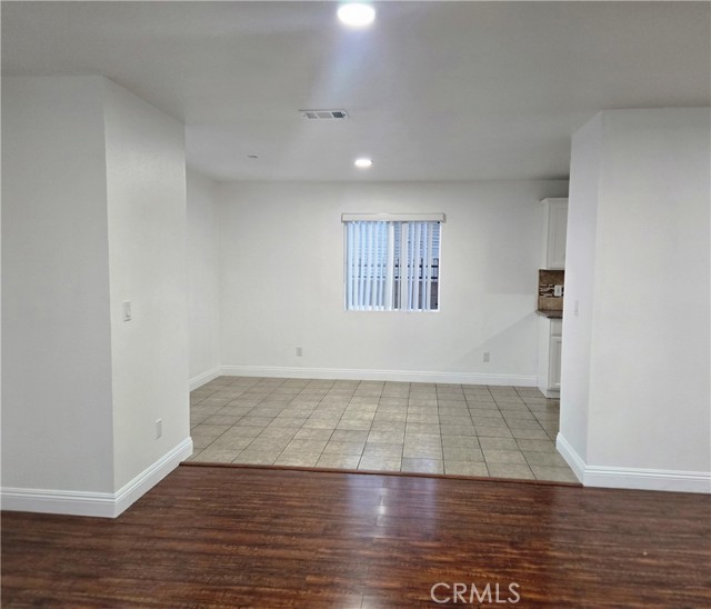 5015 Halldale Avenue, Los Angeles CA: https://media.crmls.org/medias/71da02b1-d1c1-4683-8aa1-0e8e82f31aff.jpg