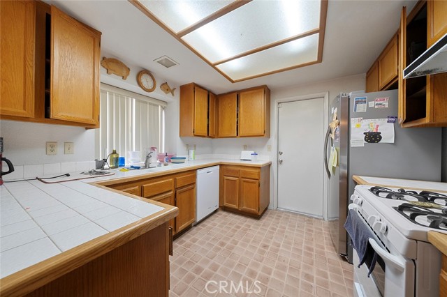 Detail Gallery Image 13 of 33 For 10217 Mount Shasta, Hesperia,  CA 92345 - 3 Beds | 2 Baths