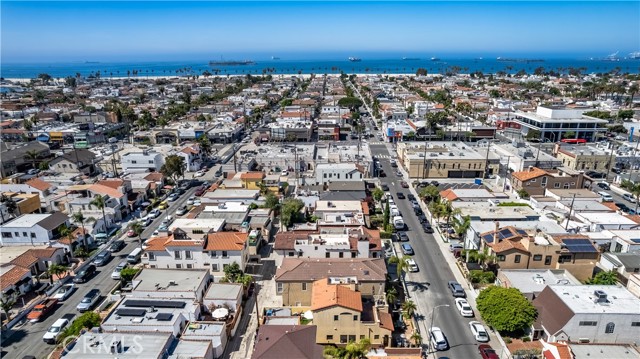 218 Covina Avenue, Long Beach CA: https://media.crmls.org/medias/71db8f66-8879-4e77-acff-6b873bfc44f1.jpg