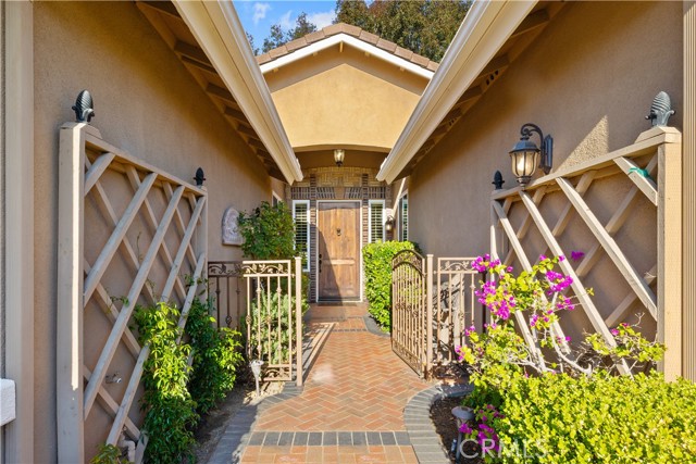 Detail Gallery Image 3 of 55 For 43856 Carentan, Temecula,  CA 92592 - 4 Beds | 2/1 Baths