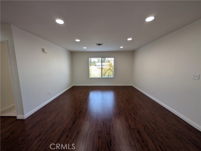 529 E Colorado Boulevard, Monrovia CA: https://media.crmls.org/medias/71dbf2b1-8de9-4101-b938-2ae997b1d490.jpg