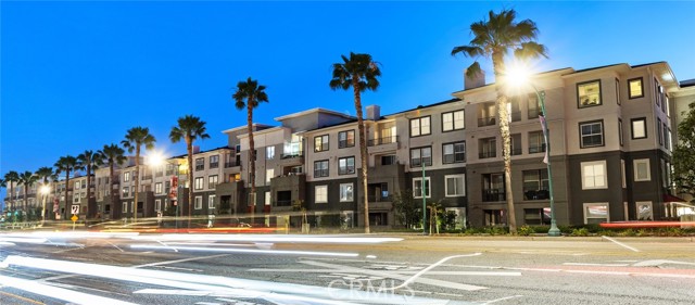 Detail Gallery Image 24 of 25 For 1801 E Katella #4042,  Anaheim,  CA 92805 - 1 Beds | 1 Baths