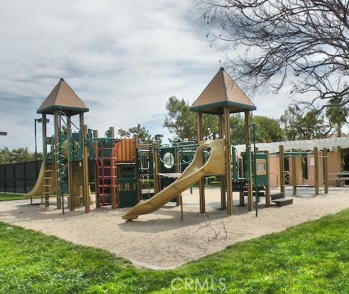 Detail Gallery Image 20 of 28 For 12 Santa Rida, Irvine,  CA 92606 - 5 Beds | 3 Baths