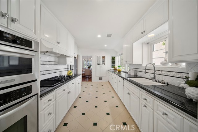 Detail Gallery Image 7 of 39 For 2370 Melville Dr, San Marino,  CA 91108 - 4 Beds | 2/1 Baths