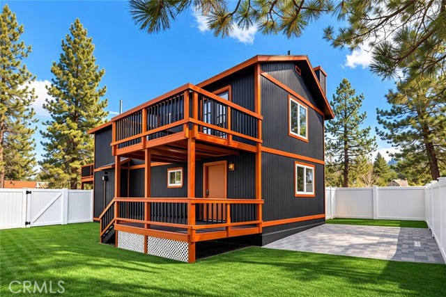 Detail Gallery Image 3 of 72 For 39933 Deer, Big Bear Lake,  CA 92315 - 3 Beds | 2 Baths