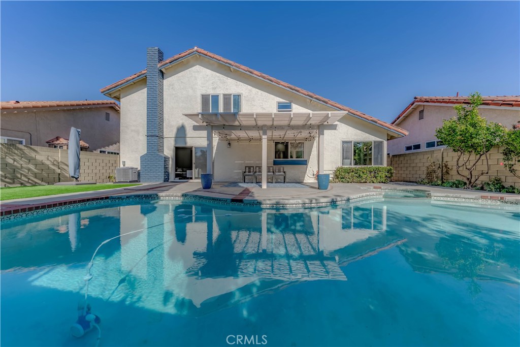 9604 Newfame Circle