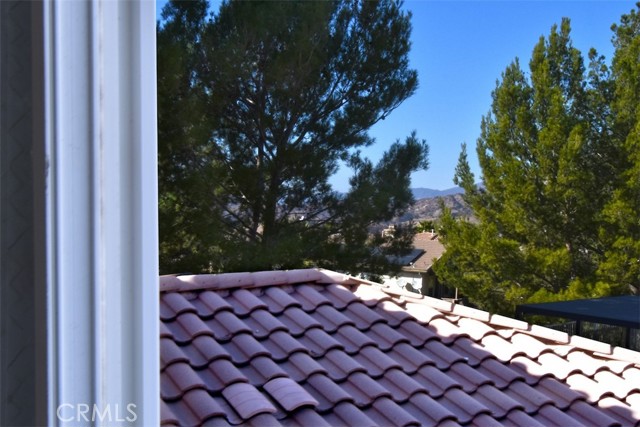 Detail Gallery Image 24 of 47 For 11157 Provence Ln, Tujunga,  CA 91042 - 4 Beds | 3 Baths