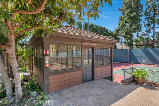 1645 Clark Avenue, Long Beach CA: https://media.crmls.org/medias/71de5fa4-d4a9-434a-90d8-471006cc59a1.jpg