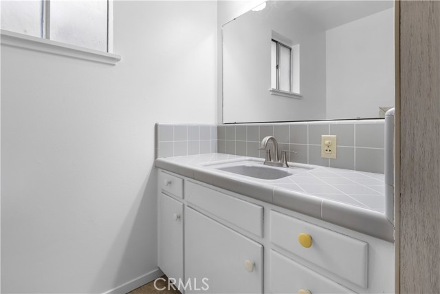 Detail Gallery Image 5 of 32 For 2149 Brookdale Dr, Merced,  CA 95340 - 3 Beds | 2 Baths