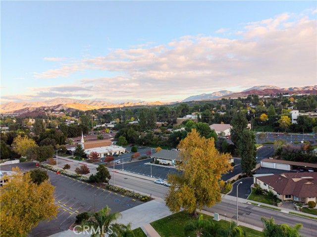 Detail Gallery Image 48 of 50 For 19204 Avenue of the Oaks #E,  Newhall,  CA 91321 - 2 Beds | 2 Baths