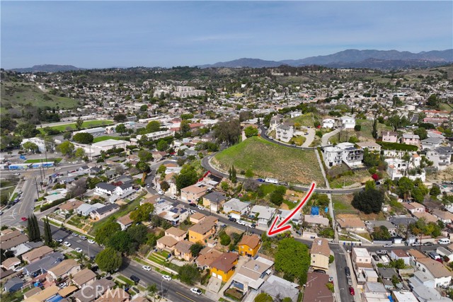 2750 Ballard Street, Los Angeles CA: https://media.crmls.org/medias/71de8b14-5e03-42c0-b625-ea1a97a44505.jpg