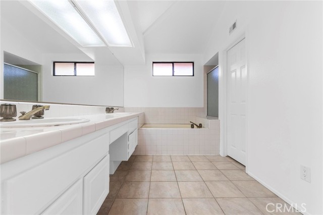 Detail Gallery Image 20 of 33 For 1548 Vallecito, Pomona,  CA 91768 - 3 Beds | 3 Baths