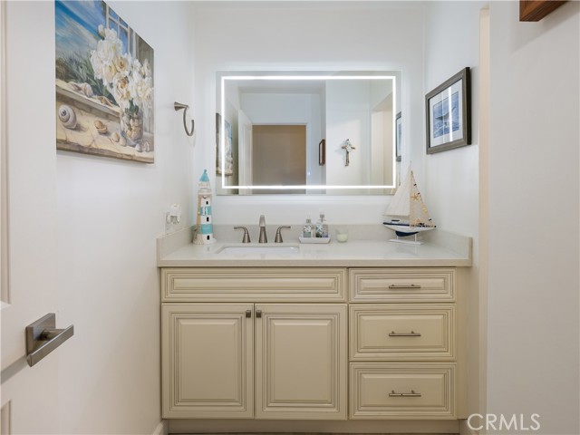 3200 La Rotonda Drive, Rancho Palos Verdes, California 90275, 2 Bedrooms Bedrooms, ,1 BathroomBathrooms,Residential,For Sale,La Rotonda,PV25006503