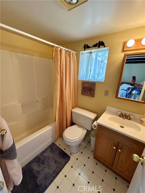 Detail Gallery Image 21 of 28 For 42806 Cougar, Big Bear Lake,  CA 92315 - 2 Beds | 2 Baths
