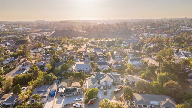 Detail Gallery Image 7 of 9 For 178 Walker Way, Vista,  CA 92083 - – Beds | – Baths