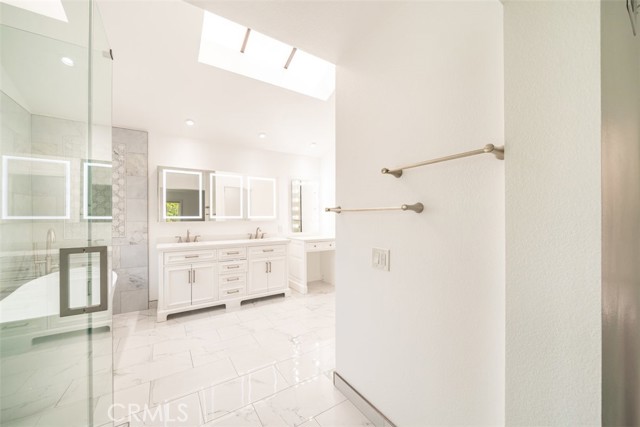 Detail Gallery Image 31 of 65 For 25662 Pinto Ct, Laguna Hills,  CA 92653 - 4 Beds | 2/1 Baths