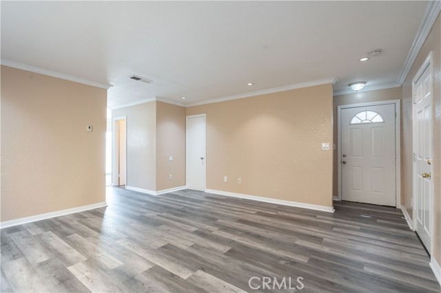 627 East Lincoln Street, Carson CA: https://media.crmls.org/medias/71e0d5d1-f73a-450d-be61-b6de29dcf92c.jpg