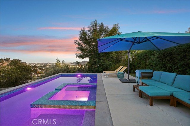 Detail Gallery Image 2 of 45 For 3640 Roseview Ave, Los Angeles,  CA 90065 - 3 Beds | 3 Baths