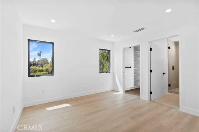 5903 Donna Avenue, Tarzana CA: https://media.crmls.org/medias/71e0f41f-cdd7-484f-97f0-1c6e78d75659.jpg