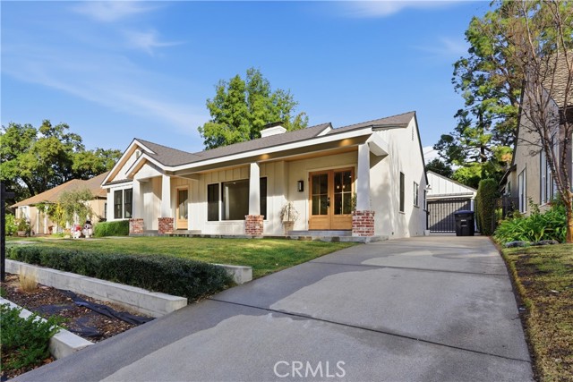 Detail Gallery Image 12 of 56 For 1230 Oak Circle, Glendale,  CA 91208 - 3 Beds | 2 Baths