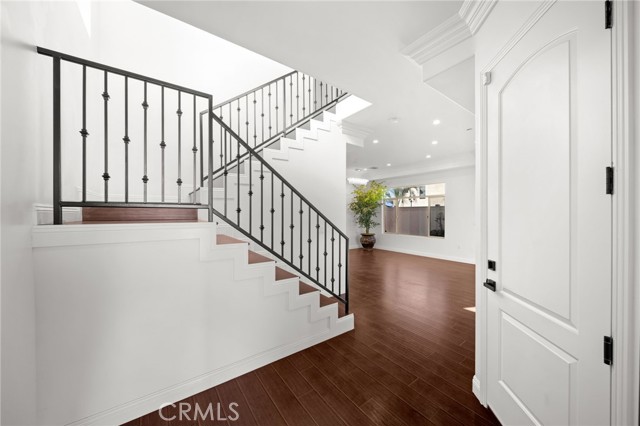 Detail Gallery Image 3 of 37 For 7615 Ani, North Hollywood,  CA 91605 - 4 Beds | 3 Baths