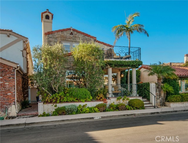 107 Via San Remo, Newport Beach, CA 92663