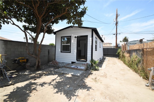 Detail Gallery Image 17 of 31 For 2117 E 112th St, Los Angeles,  CA 90059 - 4 Beds | 2 Baths