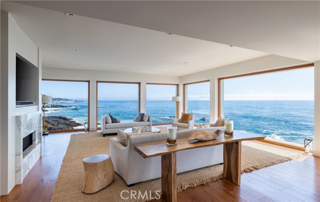1901 Ocean Way, Laguna Beach CA: https://media.crmls.org/medias/71e3af2b-b3b0-4c37-968f-b432c4bdfca6.jpg