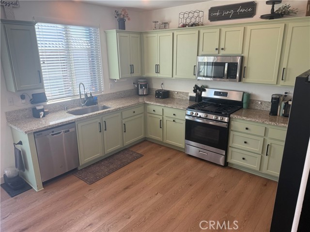 Detail Gallery Image 5 of 41 For 5758 Raven, Banning,  CA 92220 - 3 Beds | 2/1 Baths