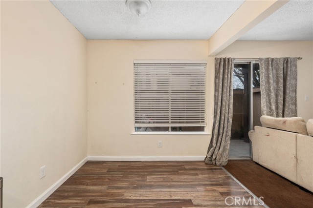 Detail Gallery Image 10 of 21 For 1550 W Ashlan #125,  Fresno,  CA 93705 - 1 Beds | 1 Baths