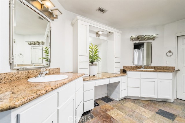 Detail Gallery Image 22 of 38 For 7575 Rancho Rd, Pinon Hills,  CA 92372 - 4 Beds | 3 Baths