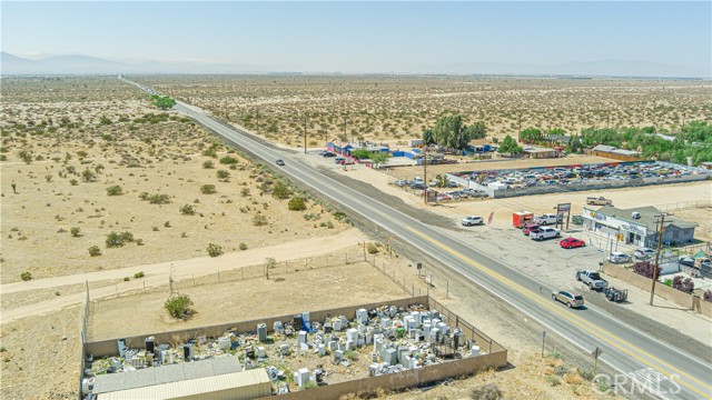 Detail Gallery Image 11 of 20 For 90 Palmdale Blvd, Sun Village,  CA 93543 - – Beds | – Baths