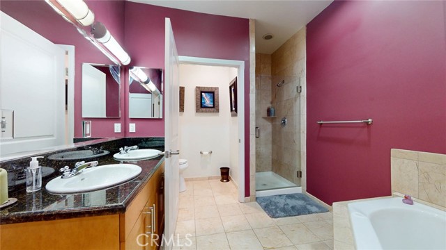 Detail Gallery Image 16 of 37 For 4821 Bakman Ave #405,  North Hollywood,  CA 91601 - 3 Beds | 2 Baths