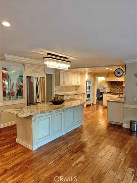 Detail Gallery Image 8 of 42 For 6000 Highland Ave, Yorba Linda,  CA 92886 - 4 Beds | 3/1 Baths