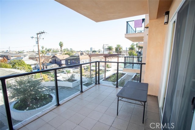 Detail Gallery Image 9 of 35 For 1598 Long Beach Bld #305,  Long Beach,  CA 90813 - 1 Beds | 1 Baths