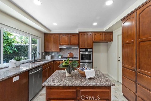 3125 Yukon Avenue, Costa Mesa CA: https://media.crmls.org/medias/71e90470-5ea0-4a72-b605-fa310eecfd61.jpg