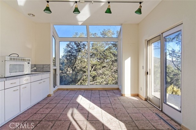 Detail Gallery Image 9 of 22 For 24142 Viejas Grade Rd, Descanso,  CA 91916 - 4 Beds | 4/1 Baths